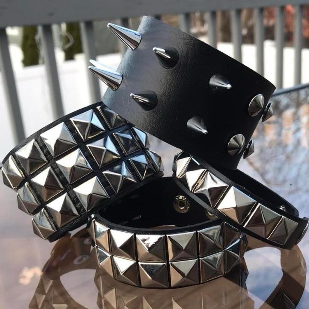 4 pcs Gothic PU leather Studded Spike bracelets , Punk Grunge wristbands